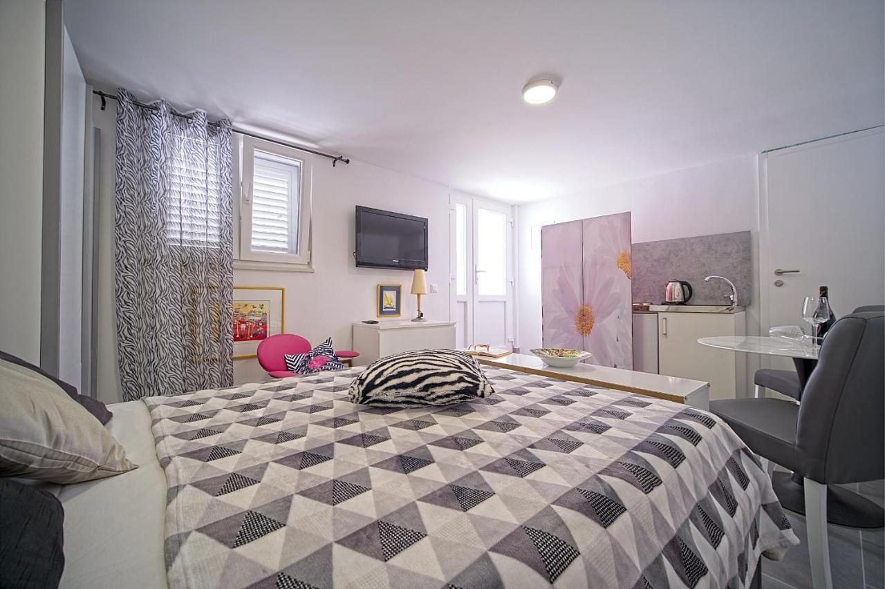 Apartments Lux Makarska Exterior foto