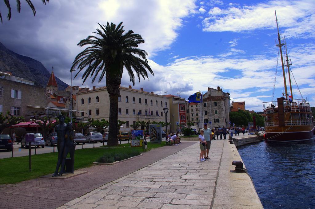 Apartments Lux Makarska Exterior foto